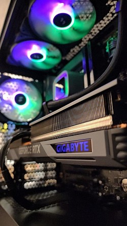 GIGABYTE